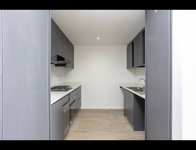 2 BEDROOM APARTMENT FOR SALE IN CLAREMONT